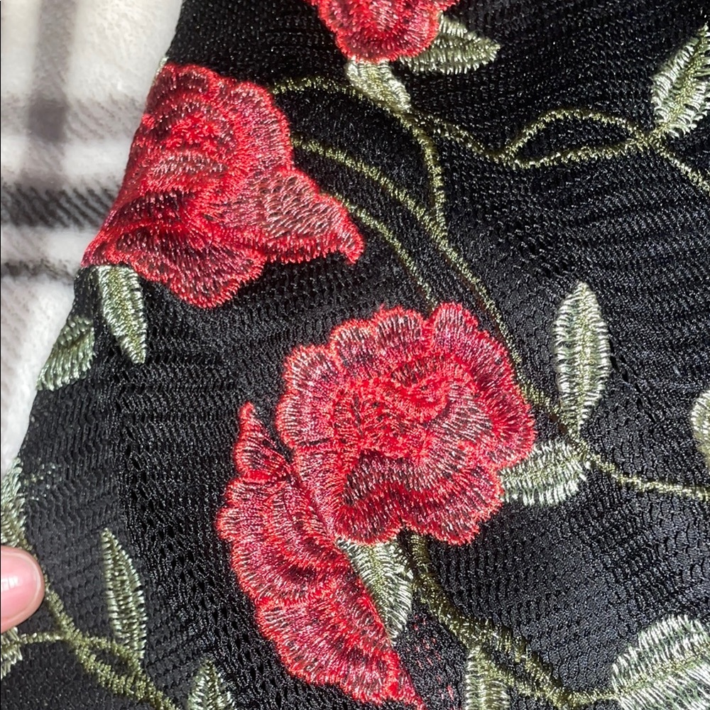 Floral Halter Top with Red Roses - Picture 3 of 3